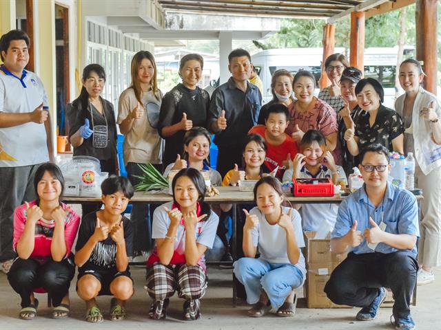 คณะศิลปศาสตร์ดำเนินโครงการอบรมและ Workshop เรียนรู้การผลิตผลิตภัณฑ์วุ้นกรอบขิง