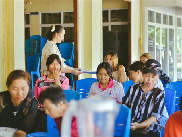 คณะศิลปศาสตร์ดำเนินโครงการอบรมและ Workshop เรียนรู้การผลิตผลิตภัณฑ์วุ้นกรอบขิง