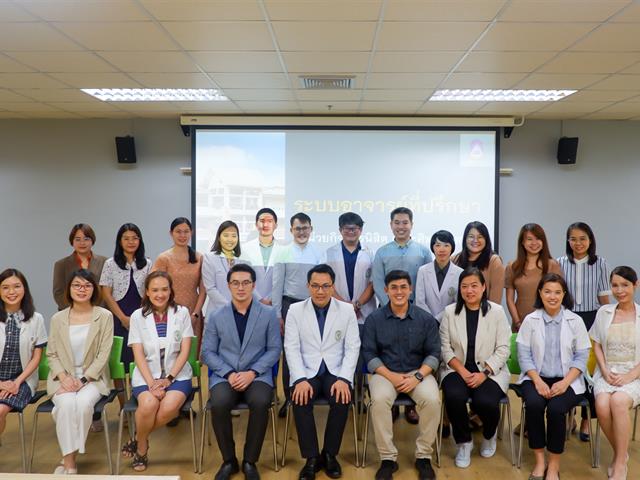 รองคณบดีฝ่ายคุณภาพนิสิต คณะศิลปศาสตร์ ได้รับเชิญเป็นวิทยากร บรรยายเรื่อง “แนวทางปฏิบัติที่เป็นเลิศของระบบอาจารย์ที่ปรึกษา”