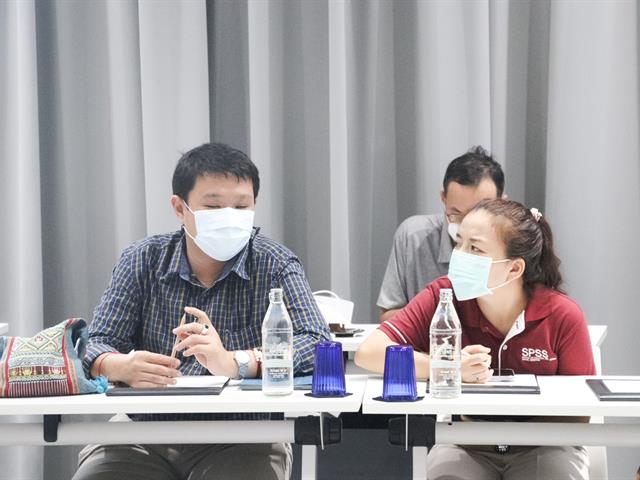 คณะรัฐศาสตร์และสังคมศาสตร์ 