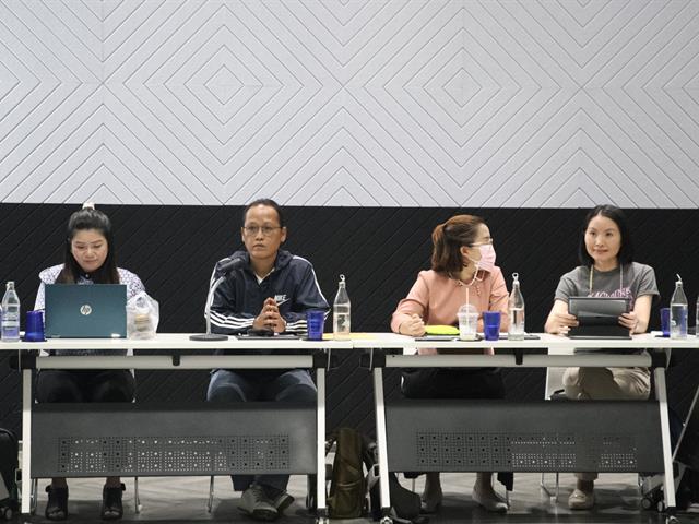 คณะรัฐศาสตร์และสังคมศาสตร์ 