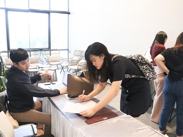 คณะรัฐศาสตร์และสังคมศาสตร์ 