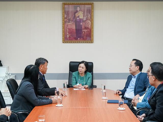 มหาวิทยาลัยพะเยา ต้อนรับคณะศึกษาดูงานจาก มหาวิทยาลัยนเรศวร เรียนรู้การเป็นมหาวิทยาลัยนอกระบบ