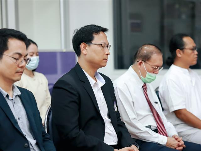 คณะรัฐศาสตร์และสังคมศาสตร์ 