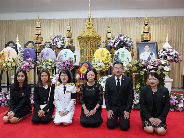 ร่วมงานพิธีสวดพระอภิธรรม นายณรงค์ศักดิ์ โอสถธนากร