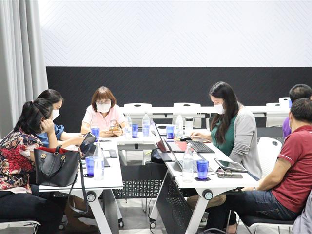 คณะรัฐศาสตร์และสังคมศาสตร์ 