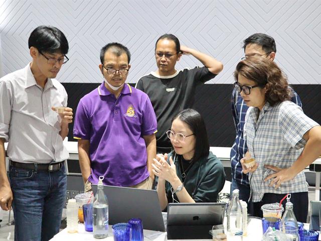 คณะรัฐศาสตร์และสังคมศาสตร์ 
