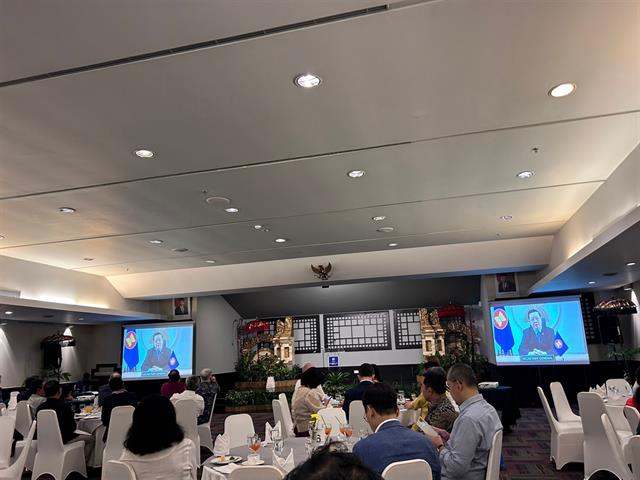 คณะรัฐศาสตร์และสังคมศาสตร์ 