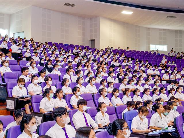 The white coat and pinning ceremony for community health students in academic year 2023