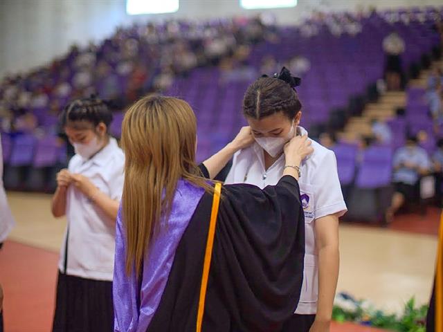 The white coat and pinning ceremony for community health students in academic year 2023