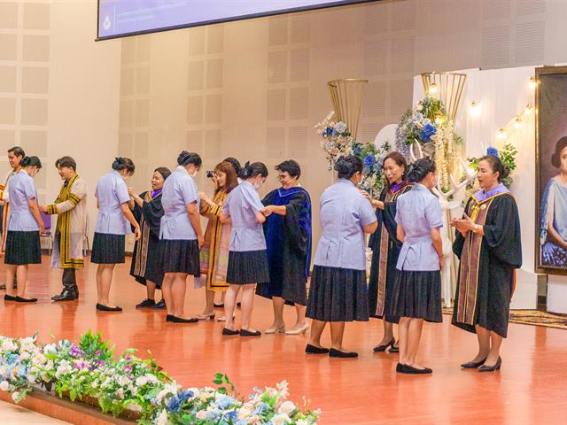 The white coat and pinning ceremony for community health students in academic year 2023