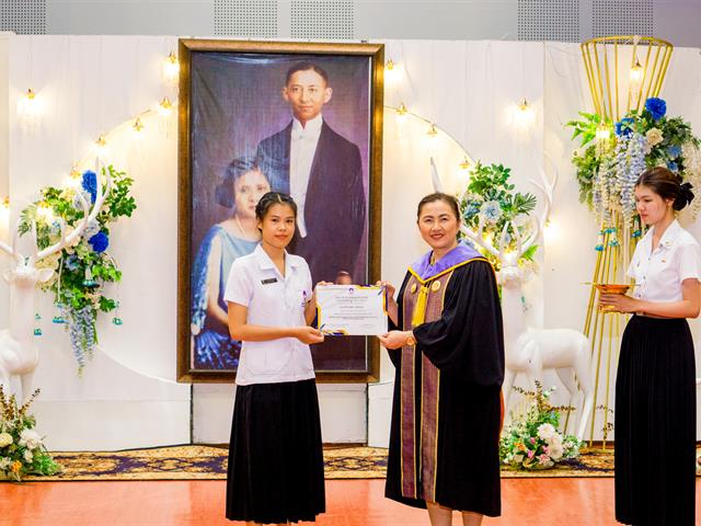 The white coat and pinning ceremony for community health students in academic year 2023