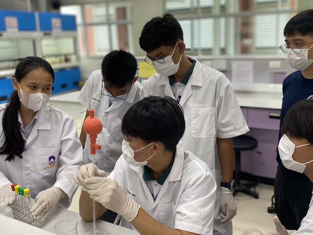 คณะวิทยาศาสตร์การแพทย์ เปิดบ้านต้อนรับนักเรียนและคณะครูจากโรงเรียนตากพิทยาคมเพื่อการเรียนรู้และฝึกทักษะการทำปฏิบัติการ 