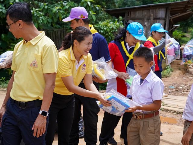 โครงการ UP CSV มหาวิทยาลัยพะเยา ศูนย์การเรียนตำรวจตระเวนชายแดนอินทรีอาสา (บ้านห้วยปุ้ม) 