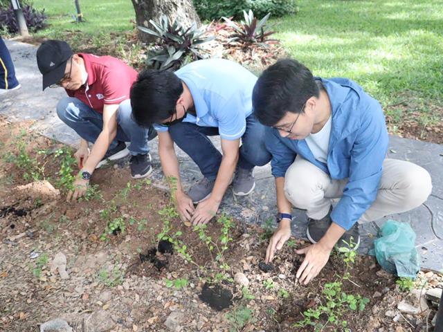 คณะรัฐศาสตร์และสังคมศาสตร์ 