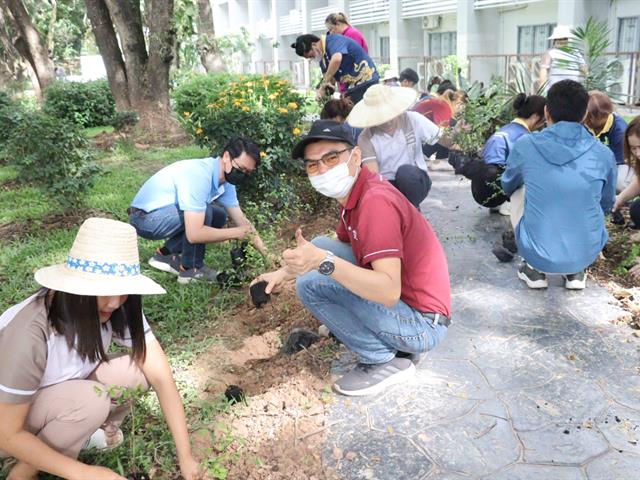 คณะรัฐศาสตร์และสังคมศาสตร์ 