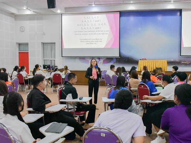 วิทยาลัยการศึกษา ดำเนินโครงการพัฒนาภาษาอังกฤษเพื่อการสื่อสารสำหรับนิสิตผ่านสื่อดิจิทัล