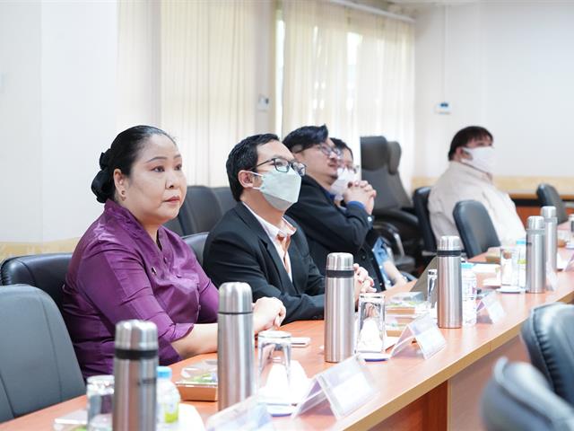 ติดตามและประเมินผลการดำเนินงานของหัวหน้าส่วนงาน