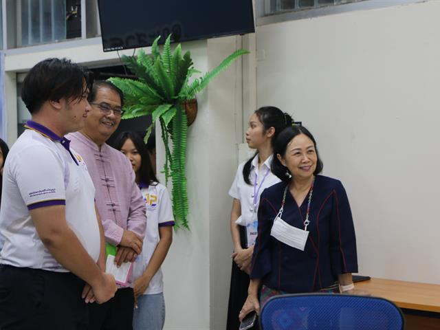 คณะสาธารณสุขศาสตร์ และสโมสรนิสิตคณะสาธารณสุขศาสตร์ ได้จัดกิจกรรมกาดฮีลใจ#1 (ฮีลใจวัยทีน Strong Together) ณ ลานอเนกประสงค์คณะสาธารณสุขศาสตร์ 