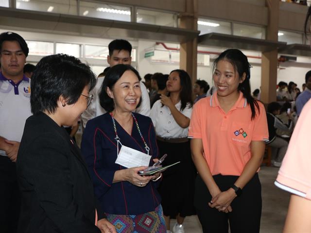 คณะสาธารณสุขศาสตร์ และสโมสรนิสิตคณะสาธารณสุขศาสตร์ ได้จัดกิจกรรมกาดฮีลใจ#1 (ฮีลใจวัยทีน Strong Together) ณ ลานอเนกประสงค์คณะสาธารณสุขศาสตร์ 