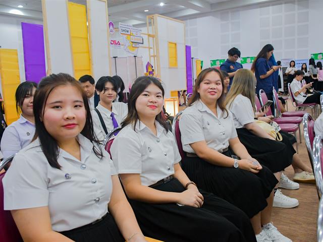 นิสิตวิทยาลัยการศึกษา ได้รับรางวัลที่ 1 ในโครงการพัฒนา UP Identity สู่การพัฒนานิสิตอย่างยั่งยืน