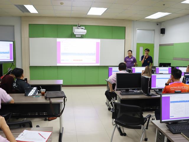 กองแผนงานได้รับเกียรติเป็นวิทยากรให้ความรู้ระบบบริหารจัดการแผนและงบประมาณ (e-Budget) แก่บุคลากรกองกิจการนิสิต