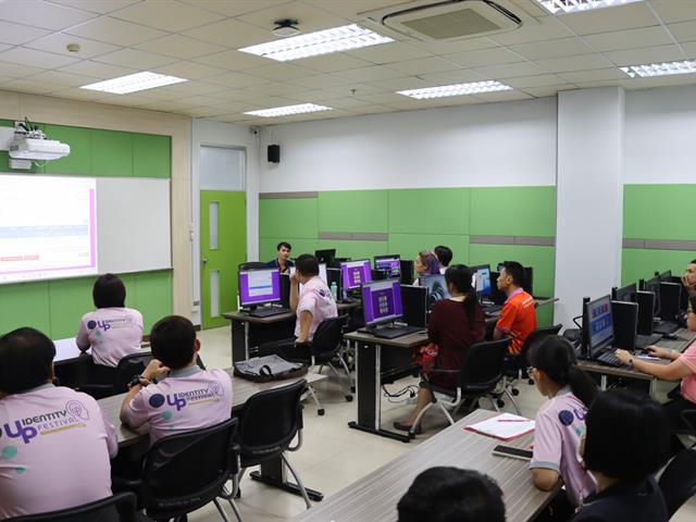 กองแผนงานได้รับเกียรติเป็นวิทยากรให้ความรู้ระบบบริหารจัดการแผนและงบประมาณ (e-Budget) แก่บุคลากรกองกิจการนิสิต