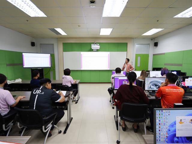 กองแผนงานได้รับเกียรติเป็นวิทยากรให้ความรู้ระบบบริหารจัดการแผนและงบประมาณ (e-Budget) แก่บุคลากรกองกิจการนิสิต