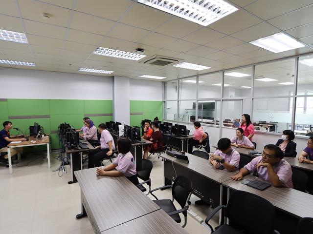 กองแผนงานได้รับเกียรติเป็นวิทยากรให้ความรู้ระบบบริหารจัดการแผนและงบประมาณ (e-Budget) แก่บุคลากรกองกิจการนิสิต