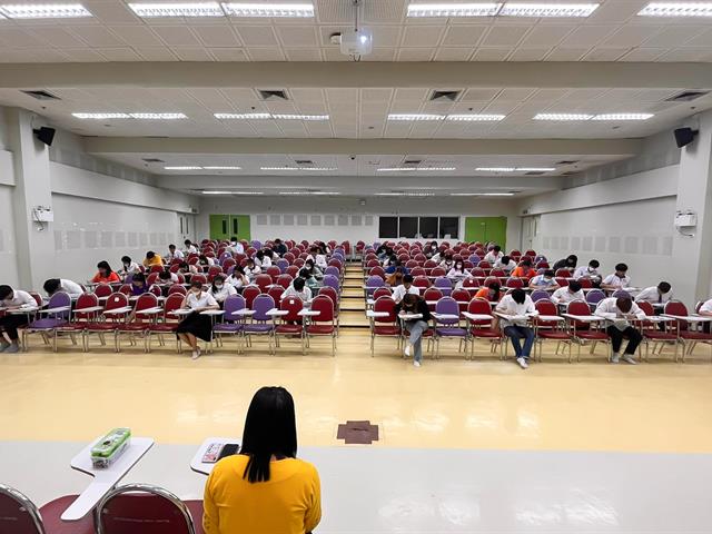 ศูนย์ภาษา คณะศิลปศาสตร์ จัดอบรมให้ความรู้ภาษาอังกฤษและจัดสอบวัดระดับทางภาษา สำหรับนิสิตคณะศิลปศาสตร์ สาขาวิชาภาษาอังกฤษ  UP-STEP (C1)