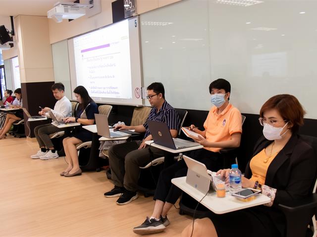 หน่วยวิจัย คณะศิลปศาสตร์ ดำเนินโครงการอบรมเชิงปฏิบัติการการเขียนข้อเสนอโครงการวิจัยคุณภาพ