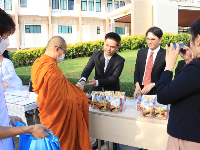 มหาวิทยาลัยพะเยา จัดพิธีวางพานพุ่มถวายราชสักการะสมเด็จพระศรีนครินทราบรมราชชนนี เนื่องในวันพยาบาลแห่งชาติ ประจำปี 2566 