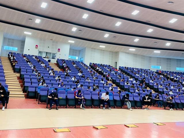ศูนย์ภาษา คณะศิลปศาสตร์ จัดทดสอบวัดความรู้ภาษาอังกฤษ โดยใช้ข้อสอบศูนย์ภาษา (UP-STEP)