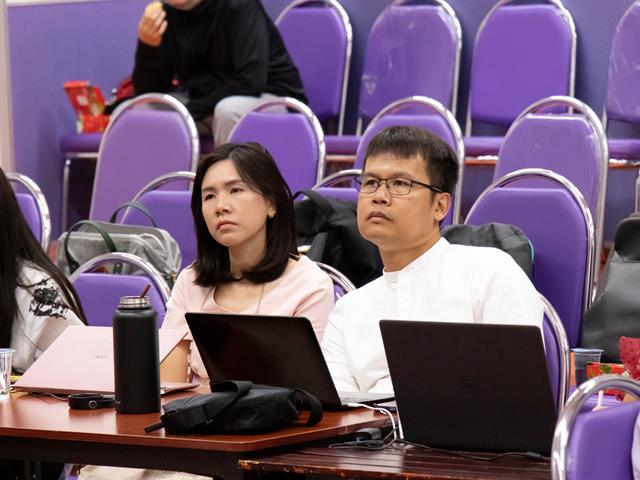คณะศิลปศาสตร์จัดโครงการอบรมการจัดทำหลักสูตรการจัดการศึกษาล่วงหน้า (Pre-degree) และการจัดทำสื่อการเรียนการสอนออนไลน์