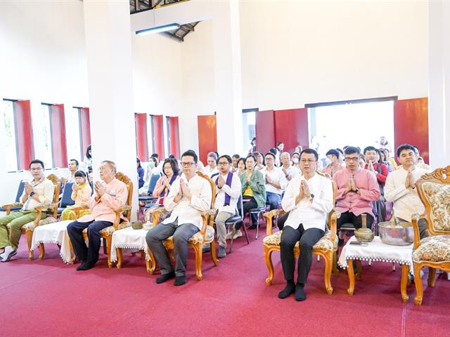 School of Education participates in the traditional activity of Tak Bat Devo and Chak Phra Festivals in the year 2023 