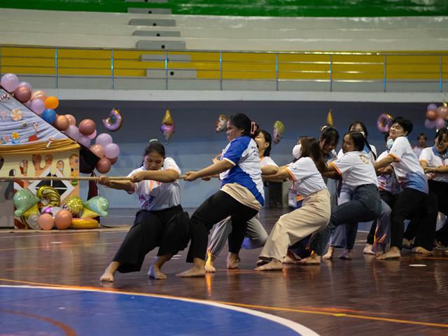 วิศวะฯ เป็นเจ้าภาพจัดมหกรรมกาวน์เกียร์เกี่ยวใจ ครั้งที่ 3 ร่วมกับ 7คณะ ส่งเสริมความสามัคคี ความเป็นผู้นำ และความกล้าแสดงออก
