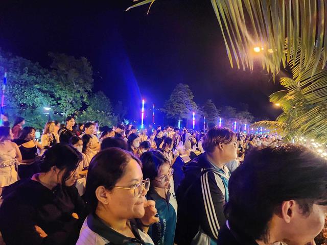 ICTสืบสานลอยประทีปล้านนา