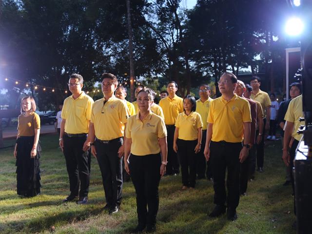 ดนตรีในส่วน : H.M. Song อว.บรรเลงเพลงของพ่อ