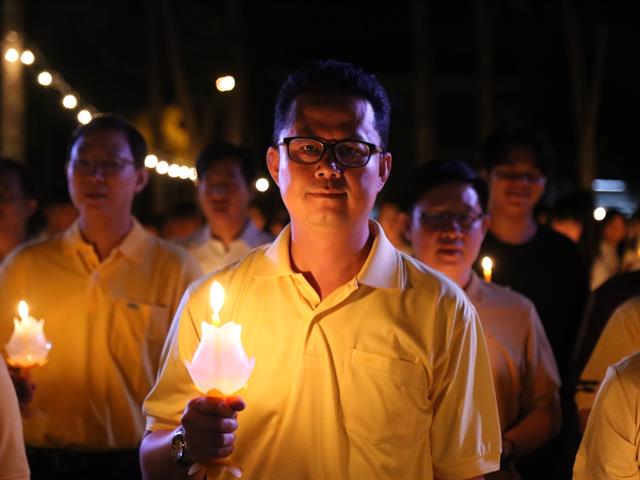 ดนตรีในส่วน : H.M. Song อว.บรรเลงเพลงของพ่อ