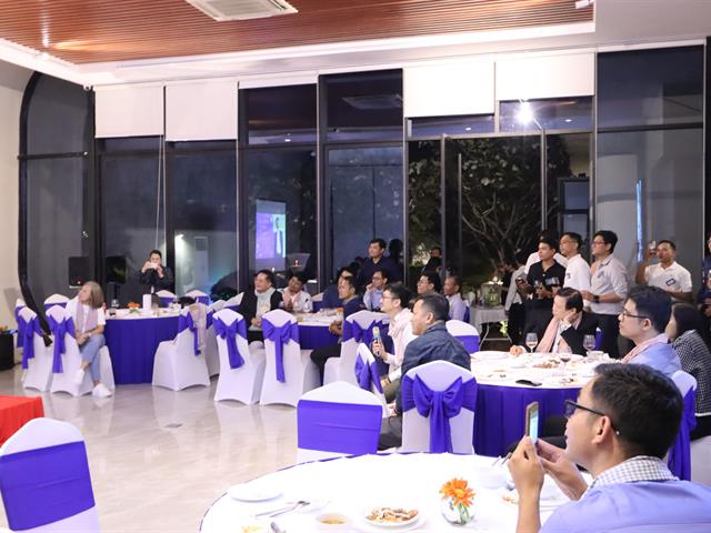 กองบริการการศึกษา งานวิเทศสัมพันธ์ นิสิตทุนพระราชทาน