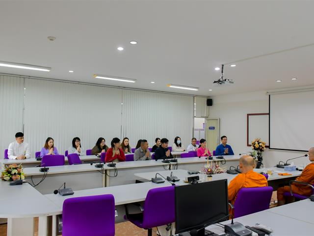 คณะกรรมการประจำวิทยาลัยการศึกษา ร่วมทำบุญตักบาตร เนื่องในโอกาสวันส่งท้ายปีเก่า ต้อนรับปีใหม่ พ.ศ.2567