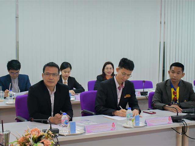 วิทยาลัยการศึกษา ต้อนรับคณะศึกษาดูงานการจัดการศึกษาหลักสูตรควบระดับปริญญาตรี 2 ปริญญา คณะศิลปศาสตร์ มหาวิทยาลัยอุบลราชธานี