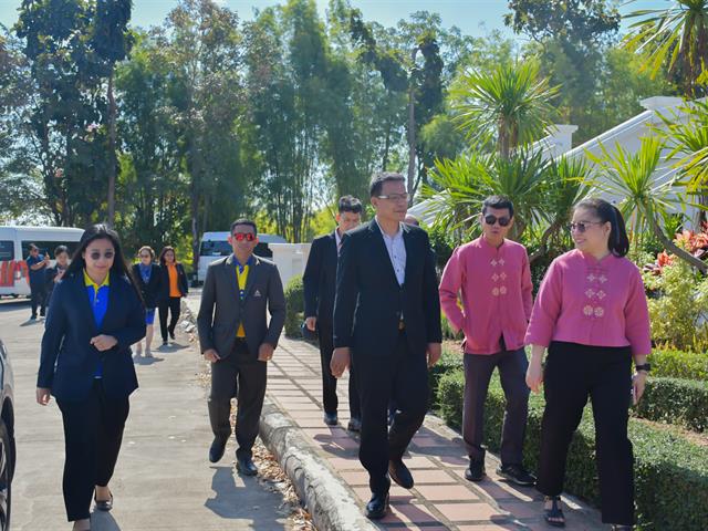 วิทยาลัยการศึกษา ต้อนรับคณะศึกษาดูงานการจัดการศึกษาหลักสูตรควบระดับปริญญาตรี 2 ปริญญา คณะศิลปศาสตร์ มหาวิทยาลัยอุบลราชธานี