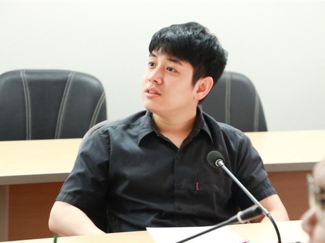 คณะรัฐศาสตร์และสังคมศาสตร์ 