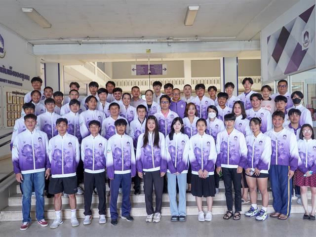 มอบโอวาท