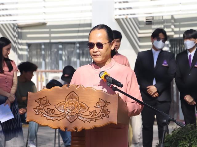 คณะรัฐศาสตร์และสังคมศาสตร์ 