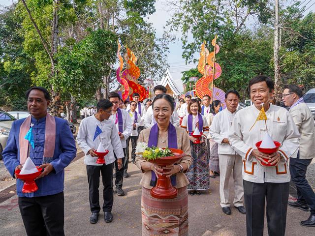 ตานข้าวใหม่ ใส่บาตรหลวง มหาวิทยาลัยพะเยา ประจำปี 2567