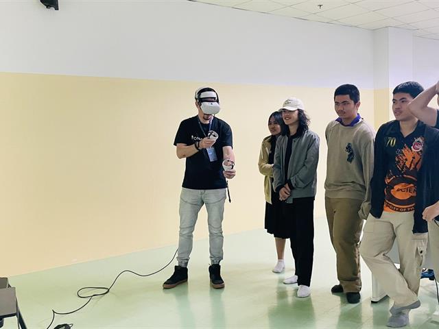 Virtual Reality