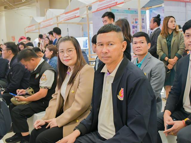 วิทยาลัยการศึกษา คว้าโล่รางวัลระดับเหรีญทองแดง โครงการ 1 คณะ 1 ชุมชนนวัตกรรม ในงานพะเยาวิจัยครั้งที่ 13 และรางวัลนักวิจัยดีเด่นมหาวิทยาลัยพะเยา