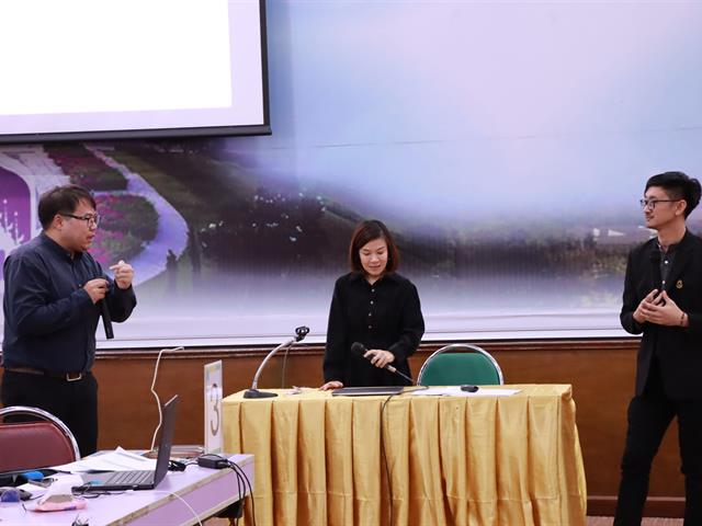 กองบริการการศึกษา อาจารย์ระดับมืออาชีพ